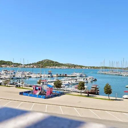 Apartament Envi Murter